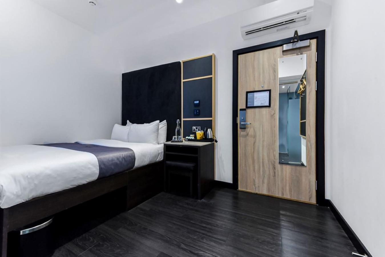 The Z Hotel Trafalgar London Bagian luar foto